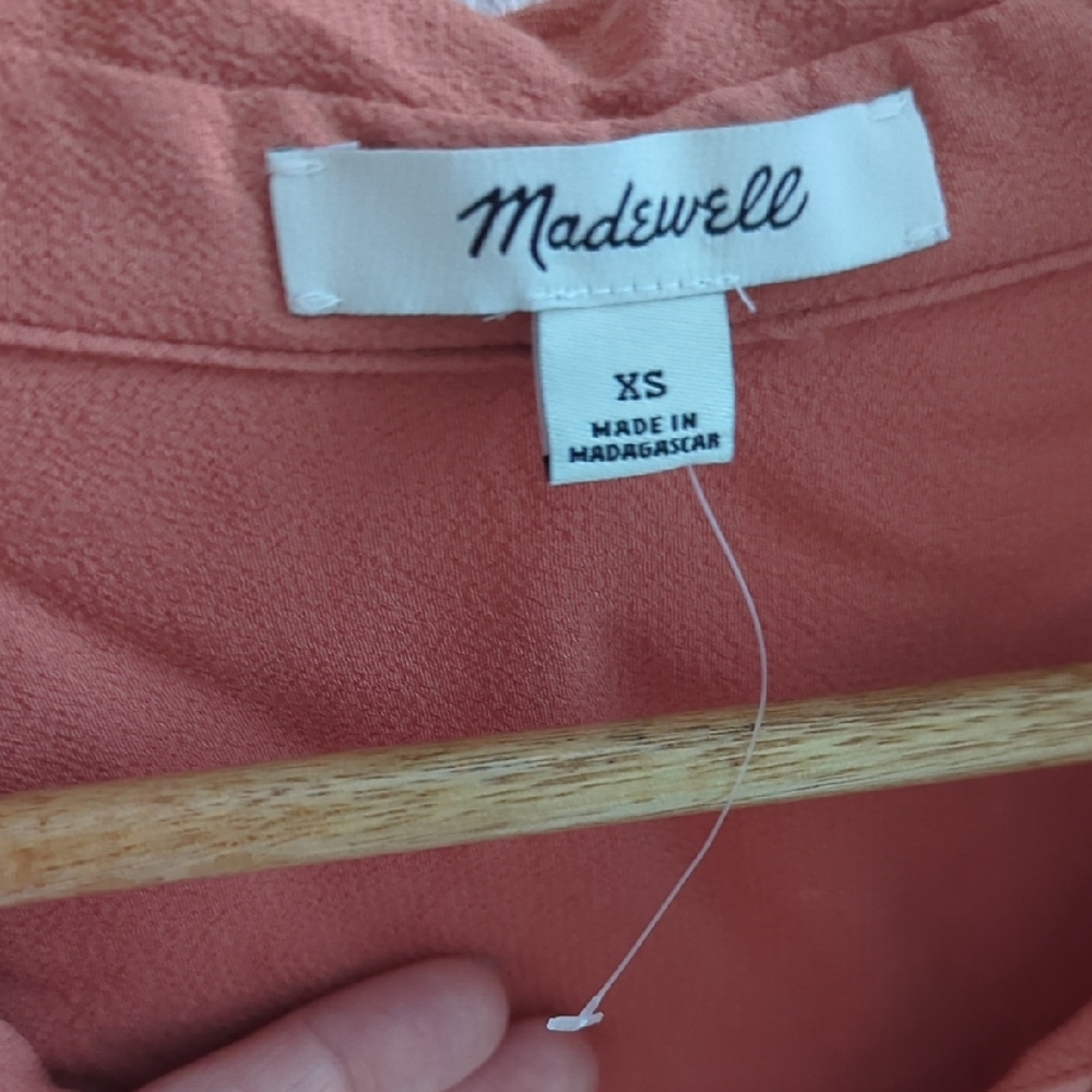 Women's Rust Button-Up Top - Picture 3 of 5